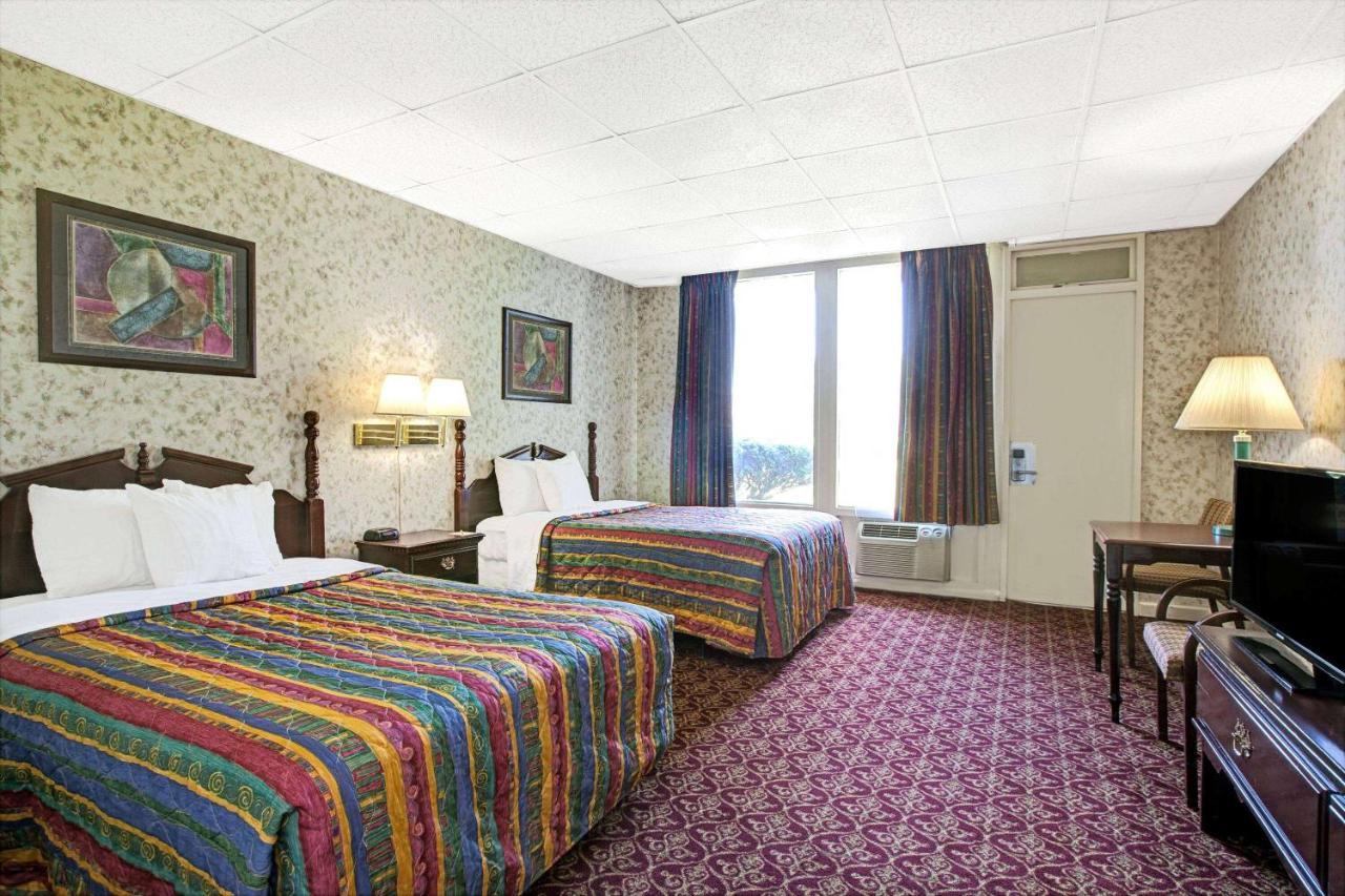 Days Inn By Wyndham Parsippany Luaran gambar
